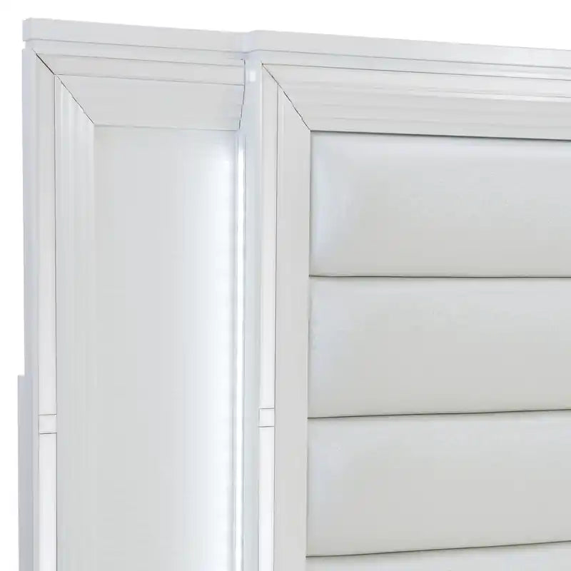 Chambre avec lit de rangement, commode et miroir, LED, Glam