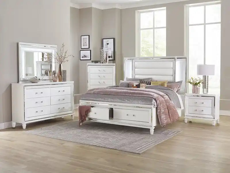 Chambre avec lit de rangement, commode et miroir, LED, Glam