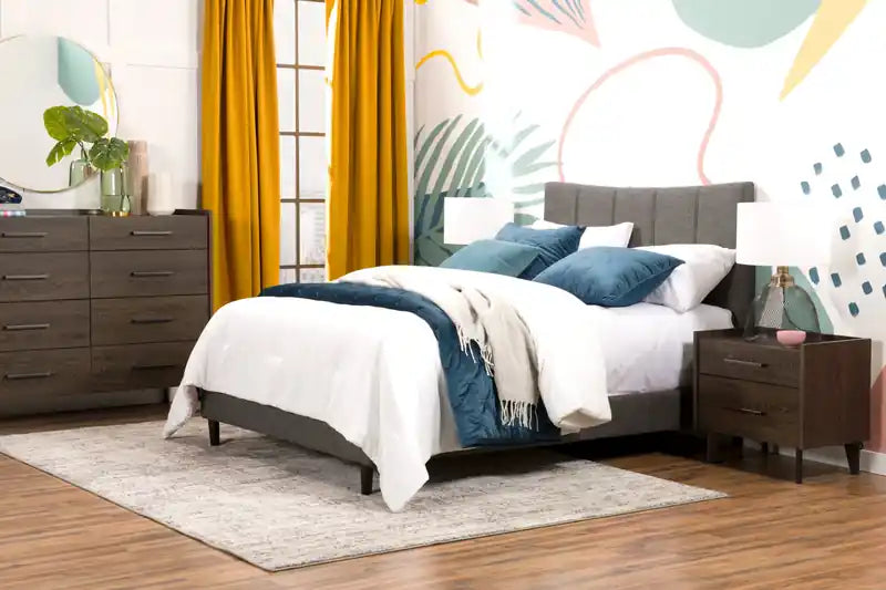 Lit plateforme tapissé en tissu taupe