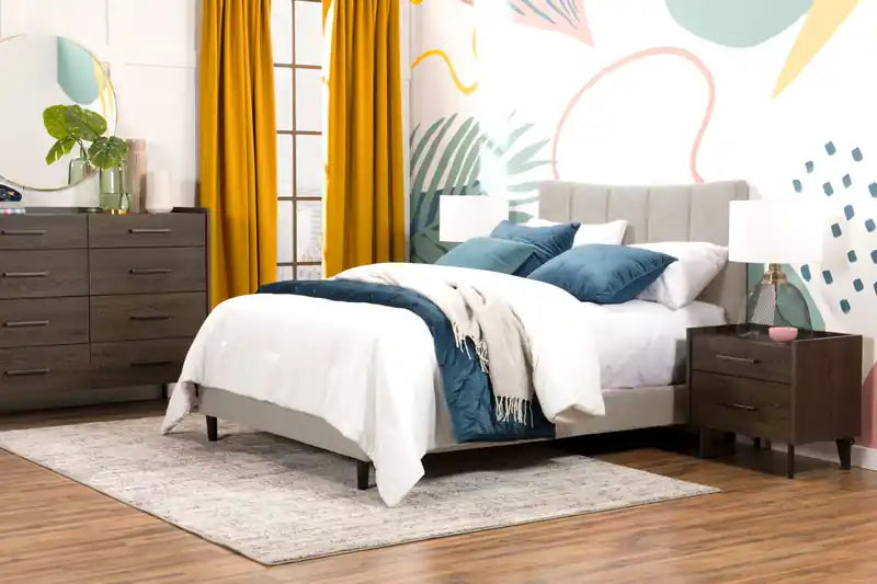 Lit plateforme tapissé en tissu taupe