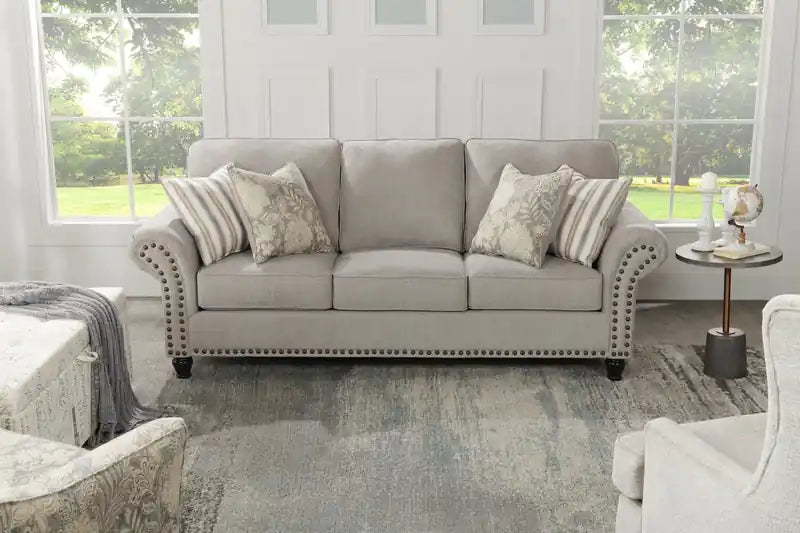 Canapé en tissu chenille 93 po avec garniture cloutée et pieds en bois tournés